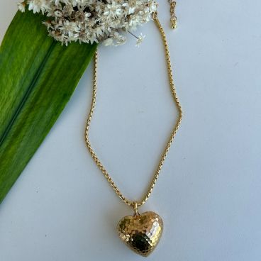 Choker coração grande dourado R$139